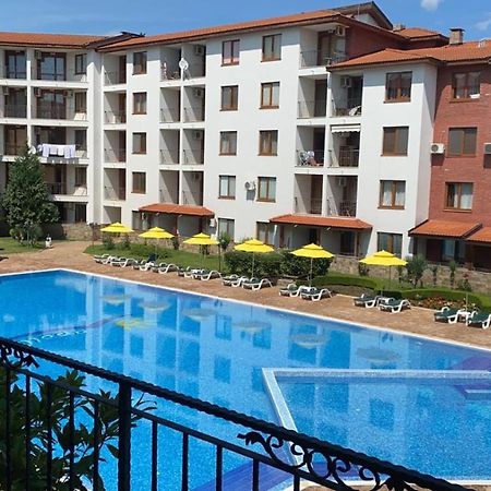 3 Room Family Apartment With Pool View Nessebar Extérieur photo