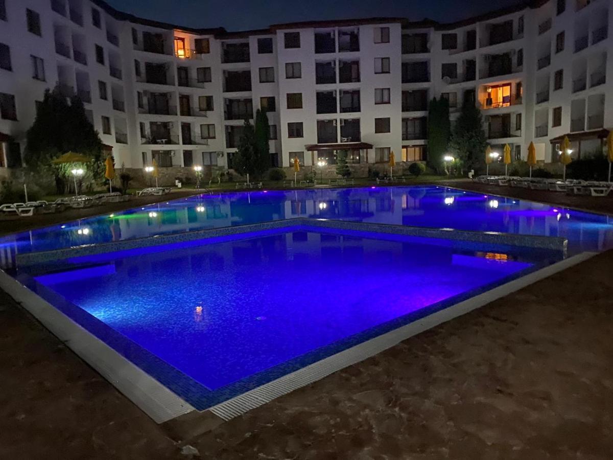 3 Room Family Apartment With Pool View Nessebar Extérieur photo