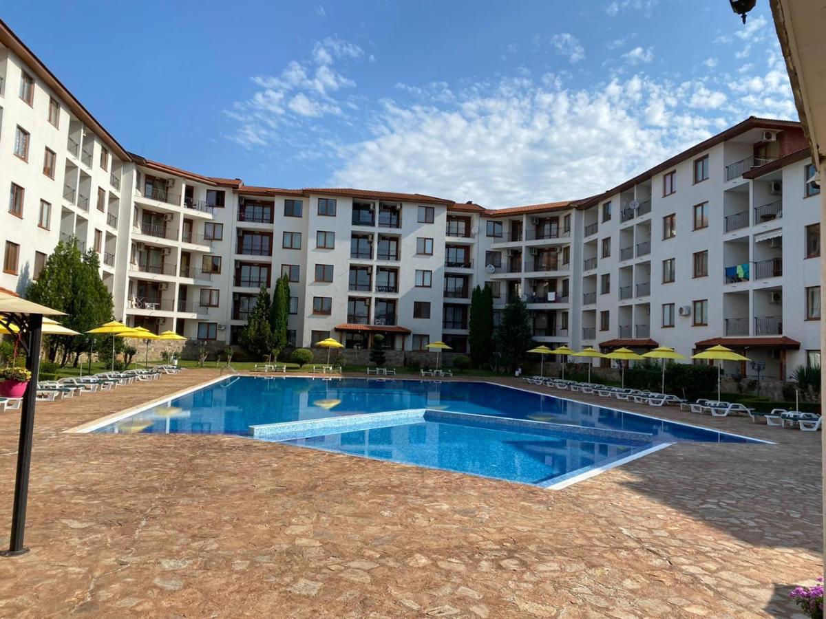 3 Room Family Apartment With Pool View Nessebar Extérieur photo