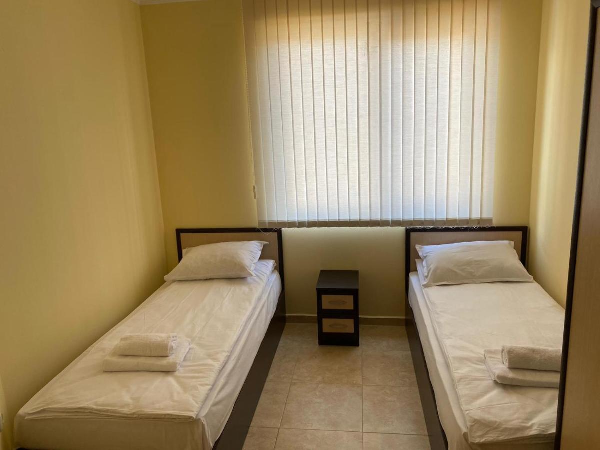 3 Room Family Apartment With Pool View Nessebar Extérieur photo